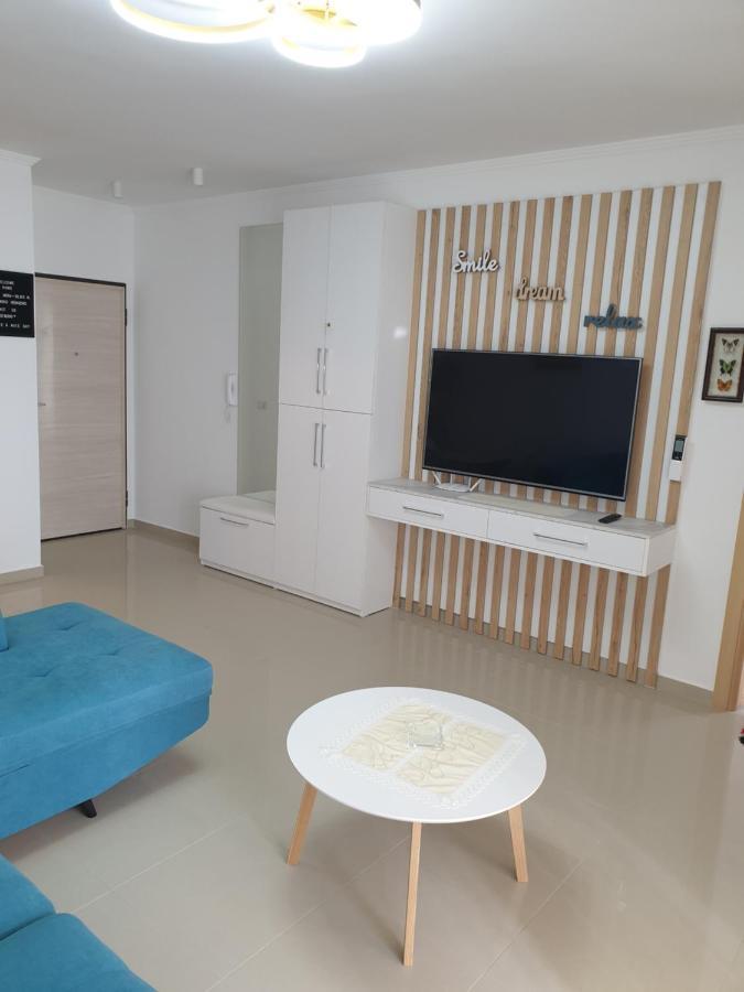 Hera Premium Apartments Sarandë エクステリア 写真